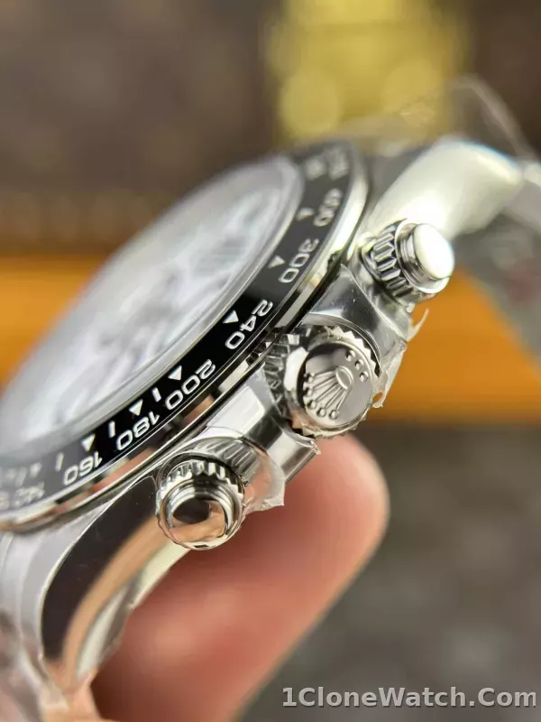 Superclone Rolex Daytona  Panda  40 mm White Dial 126500LN - detail