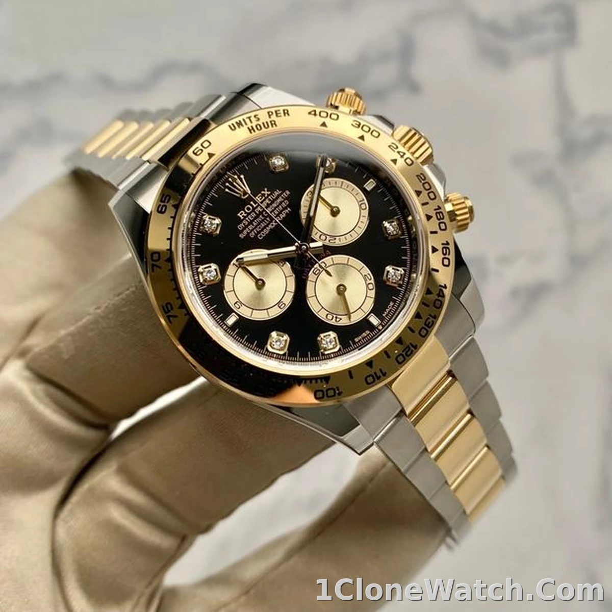 Superclone Rolex Daytona Black Diamond Dial 126503 - detail