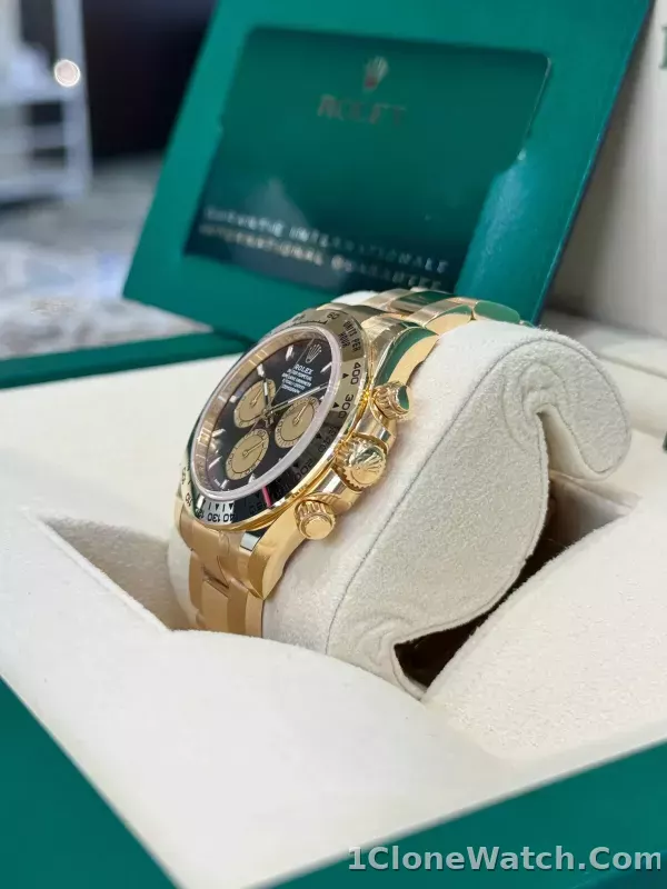 Superclone Rolex Daytona 40 mm Black Dial 126508 - detail