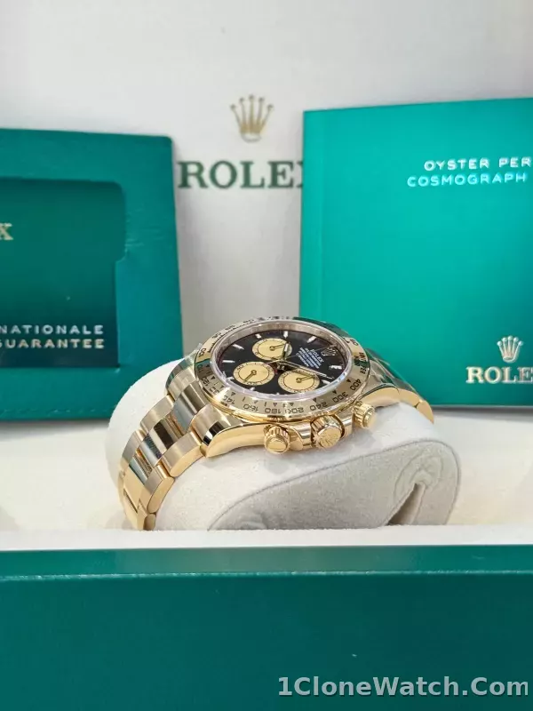Superclone Rolex Daytona 40 mm Black Dial 126508 - detail