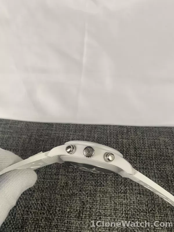 IWC Pilot IW389105 Chronograph Top Gun - detail