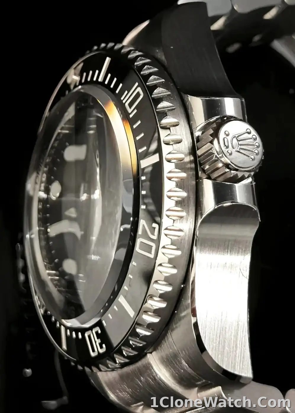 Rolex Deepsea 136660 44mm Black - detail