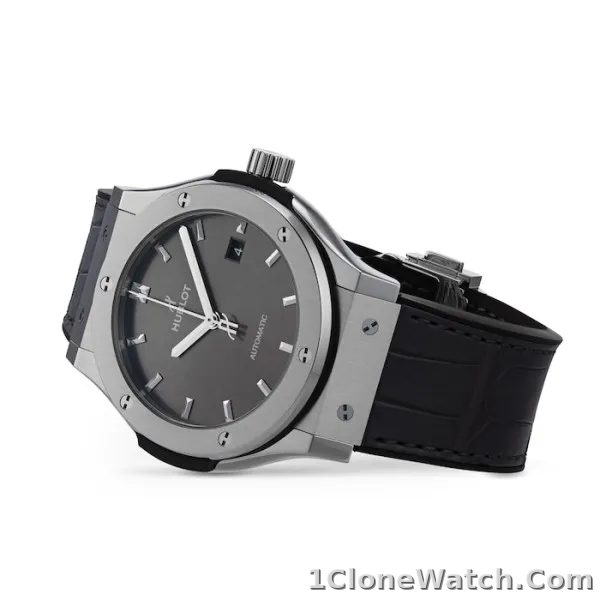 Hublot Classic Fusion Men Automatic Grey Alligator Watch 542.NX.7071.LR - detail