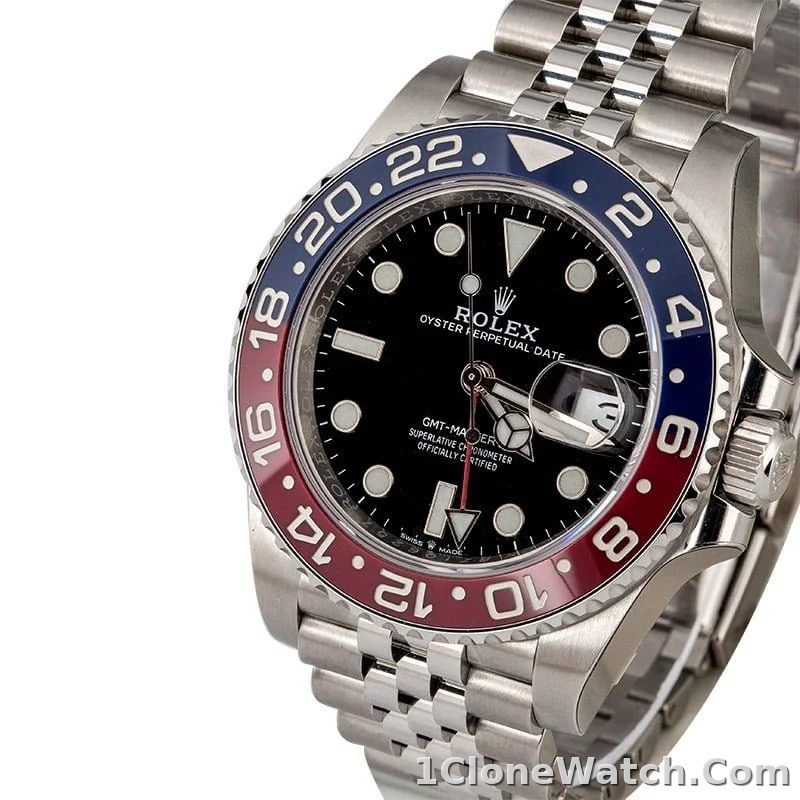 Rolex GMT-Master II 40mm 126710BLRO  Pepsi  Jubilee - detail