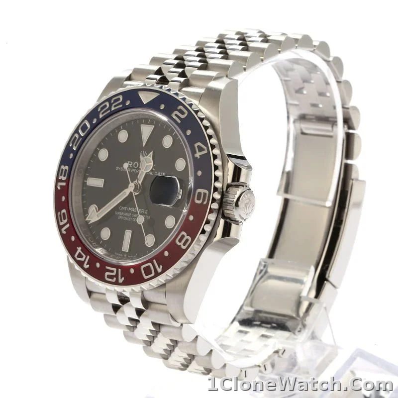 Rolex GMT-Master II 40mm 126710BLRO  Pepsi  Jubilee - detail