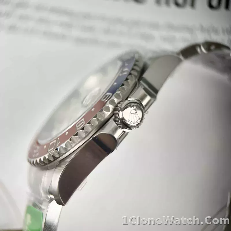 Superclone Rolex GMT-Master II Meteorite Dial 126719BLRO  Superman  Oyster - detail