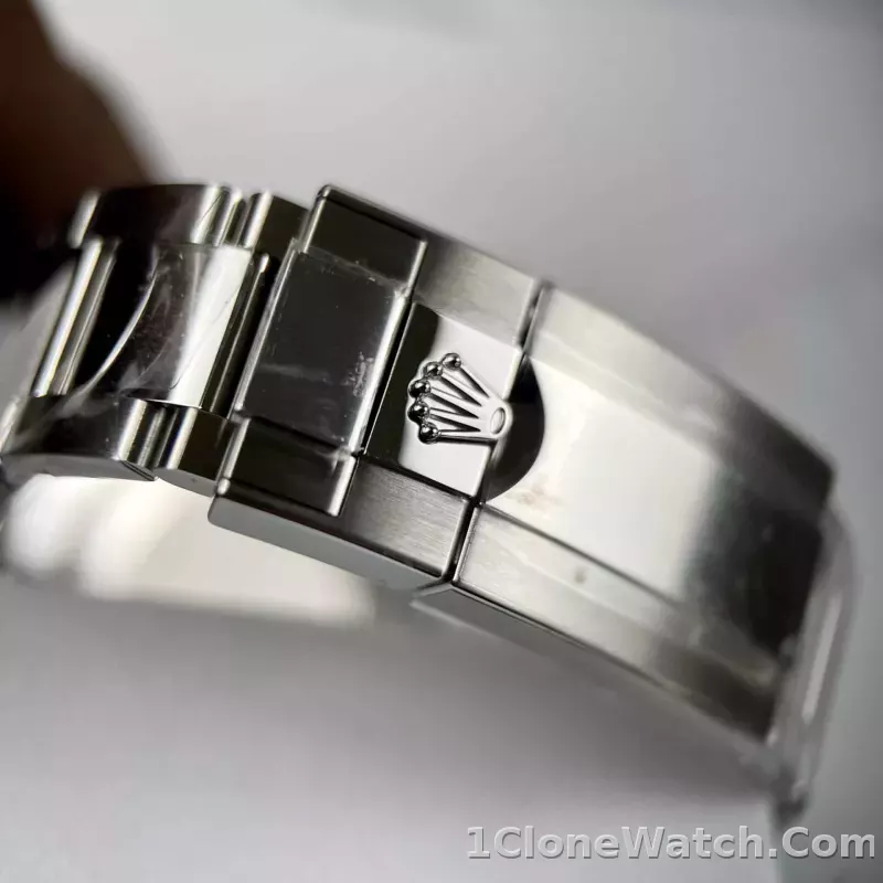 Superclone Rolex GMT-Master II Meteorite Dial 126719BLRO  Superman  Oyster - detail