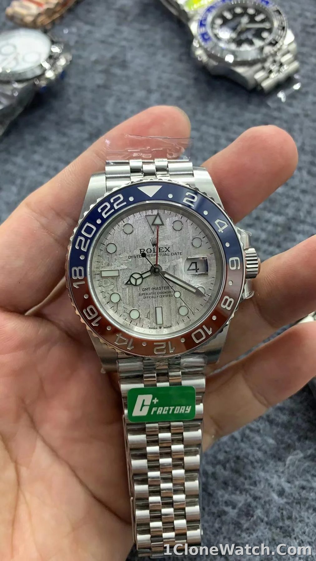 Superclone Rolex GMT-Master II Meteorite Dial 126719BLRO  Superman  Oyster - detail