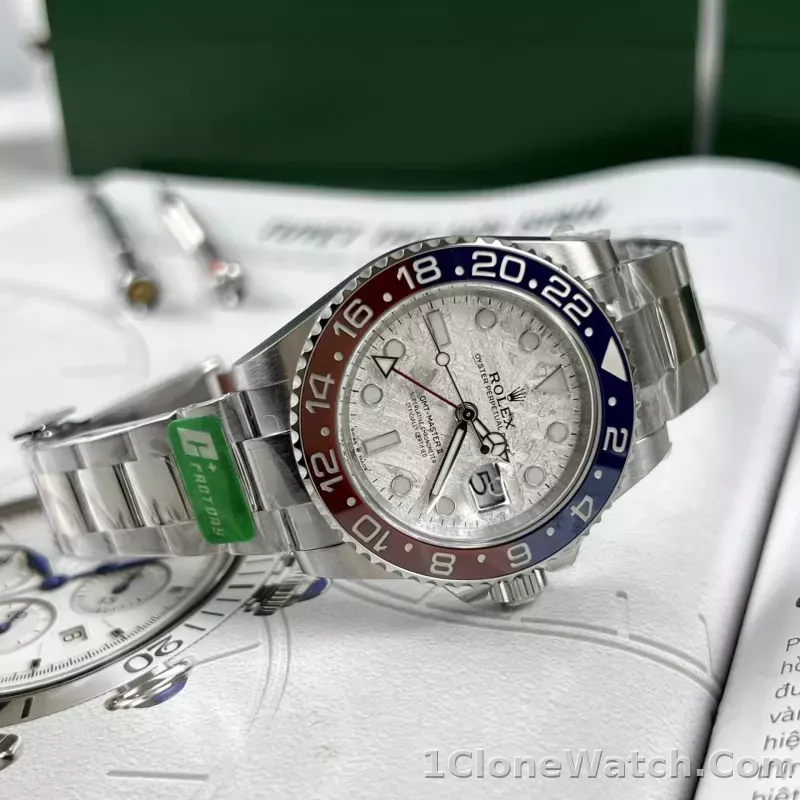 Superclone Rolex GMT-Master II Meteorite Dial 126719BLRO  Superman  Oyster - detail