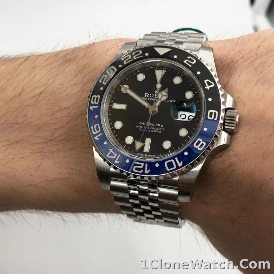 Rolex GMT-Master II Black Dial 126710BLNR  Batgirl - detail