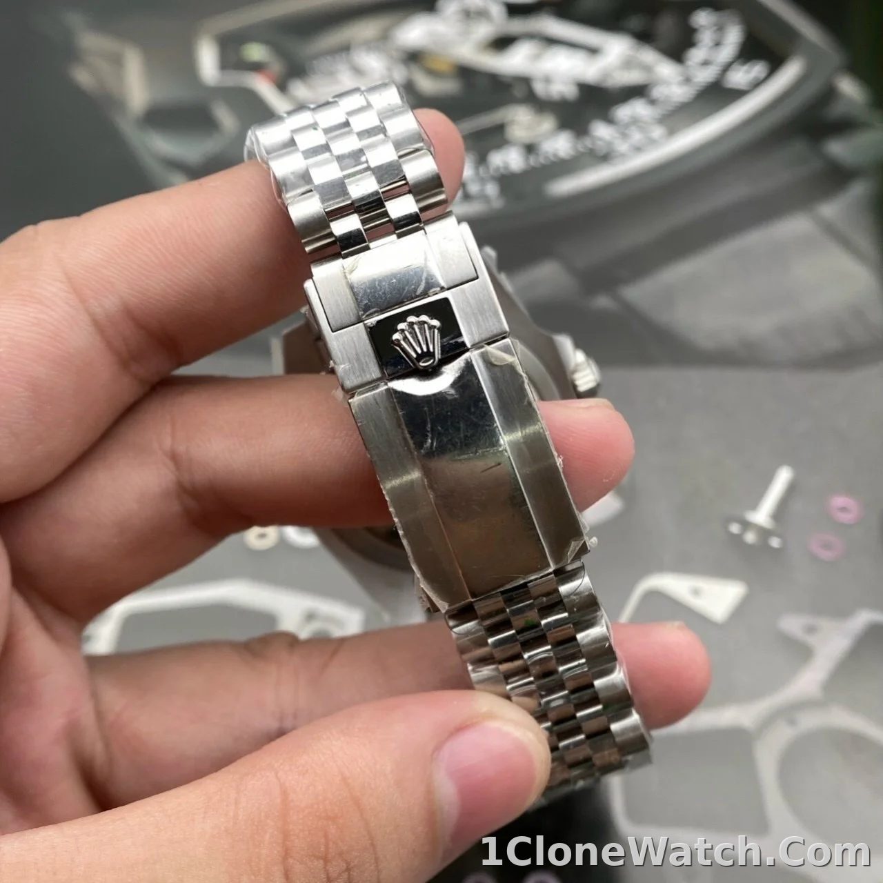 Superclone Rolex GMT-Master II 40mm 126710BLRO  Pepsi  Jubilee - detail