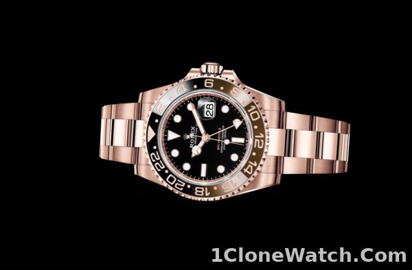 Rolex GMT-Master II Oyster 40 mm Everose gold 126715CHNR - detail