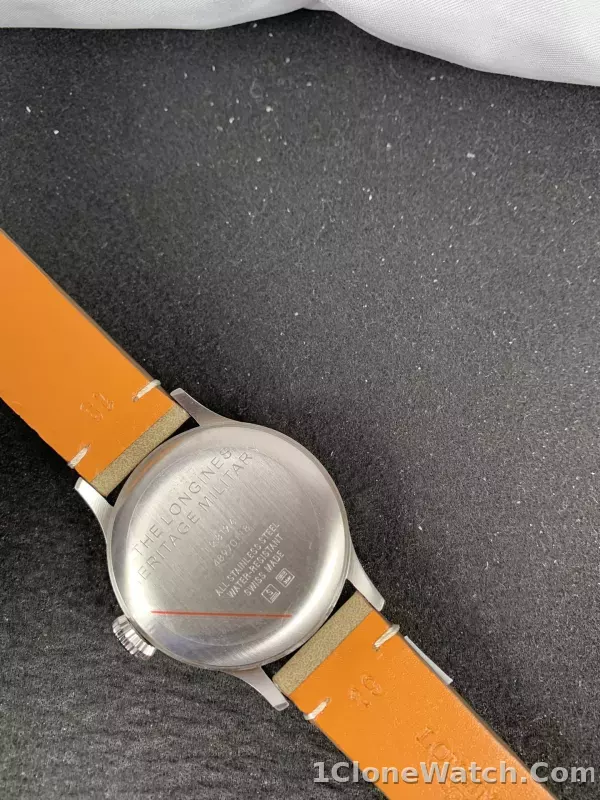 Longines Heritage Military L2.819.4.93.2 - detail
