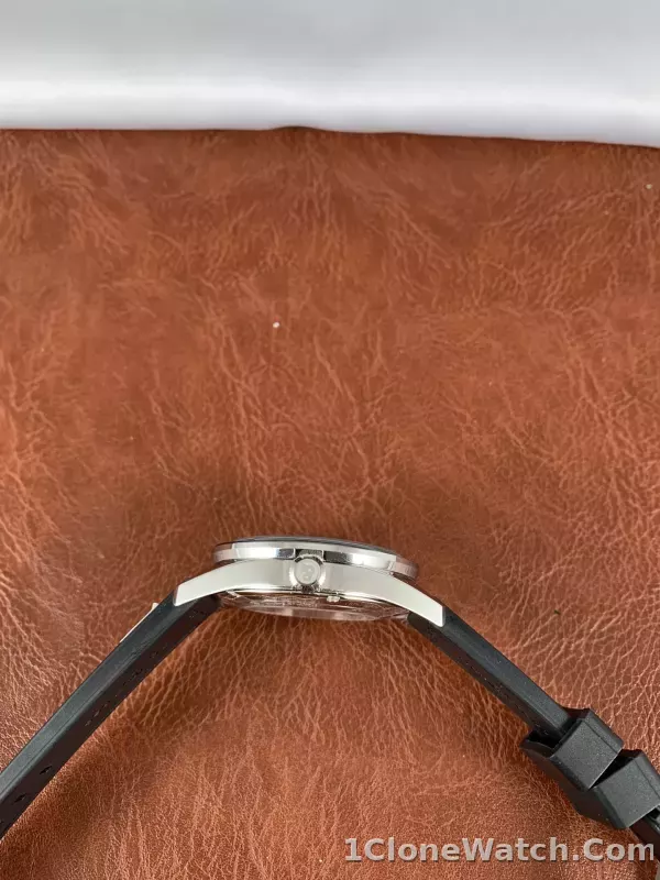 Bell&Ross BR123 Sport Heritage - detail