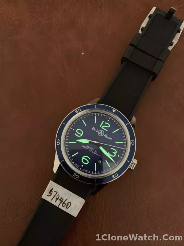 Bell&Ross BR123 Sport Heritage - detail