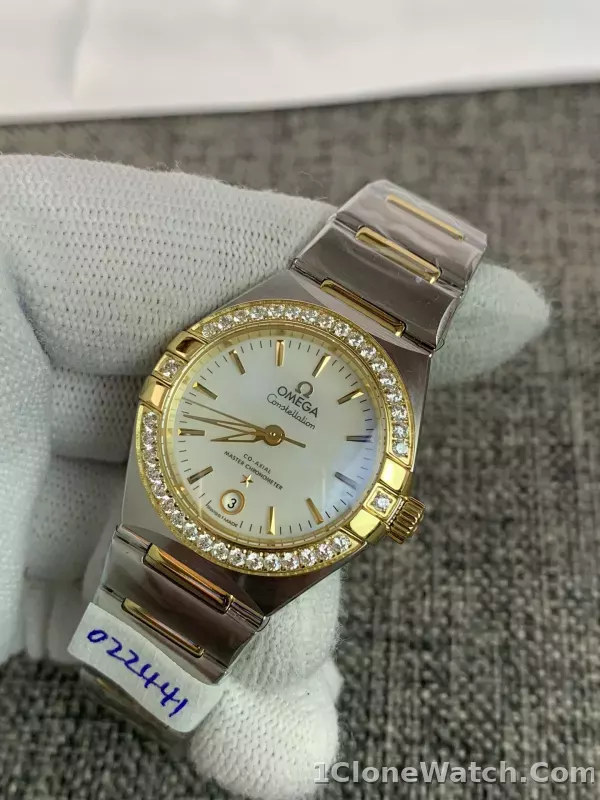 Omega Constellation 131.25.28.60.55.002 - detail