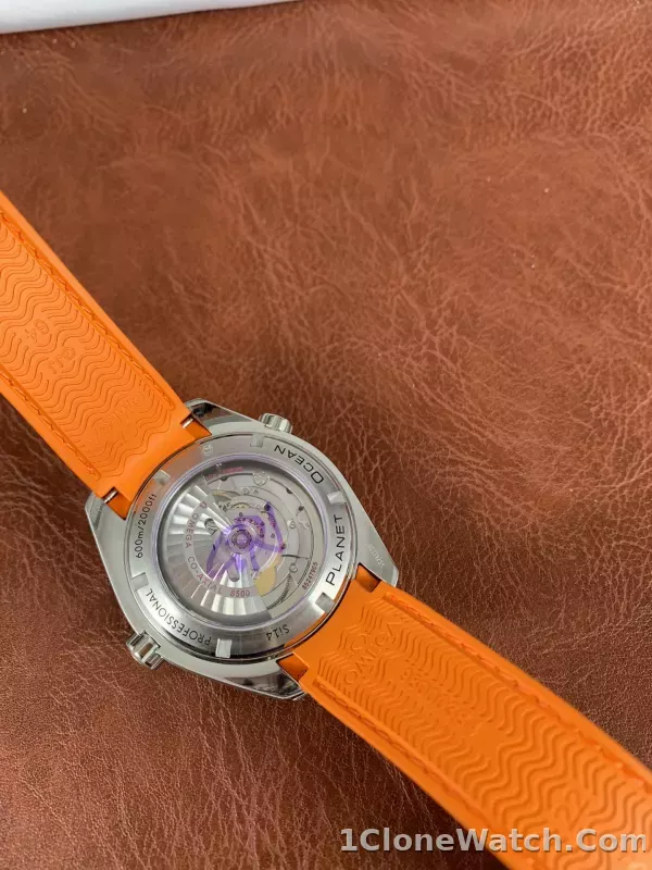 Omega Seamaster Planet Ocean 232.32.46.21.01.001 - detail