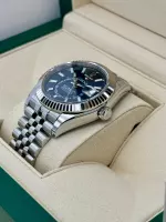 Superclone Rolex Sky-Dweller 42 mm Bright blue Dial 336934 Jubilee - view 6