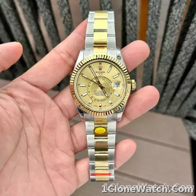 Superclone Rolex Sky-Dweller 42 mm Champagne Dial 336933 - detail