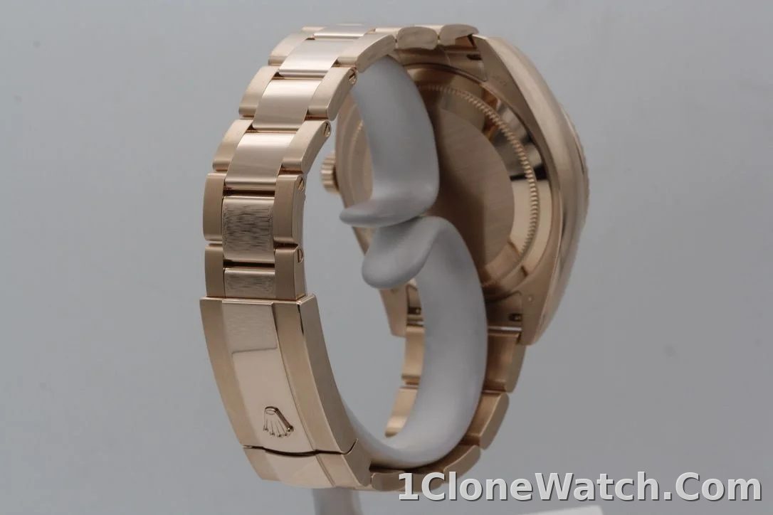 Rolex Sky-Dweller 42mm Chocolate Dial 326935 - detail