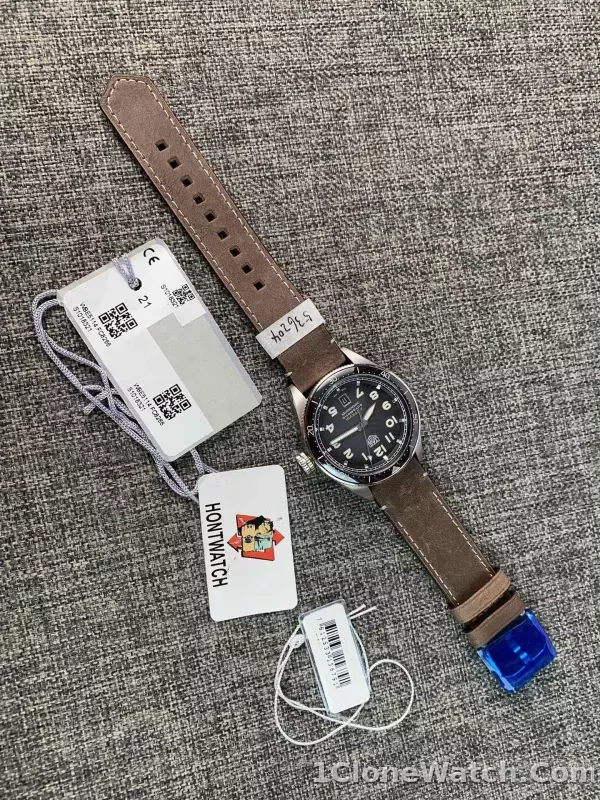 TAG HEUER WBE5114.FC8266 Autavia Calibre 5 42mm - detail