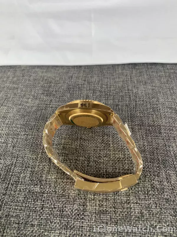 Rolex Submariner 40mm 116618LB-0003 - detail