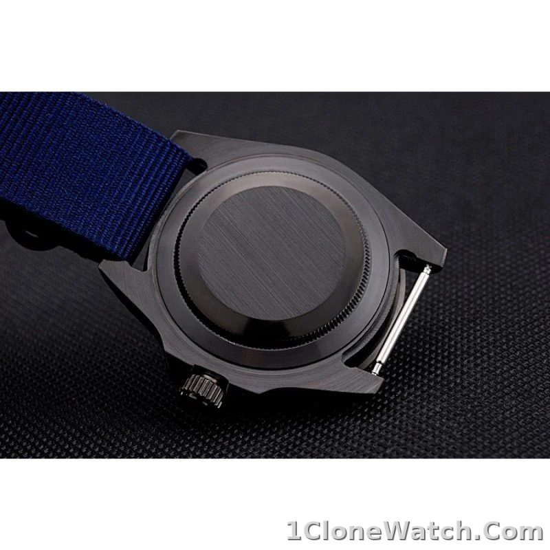 Rolex Submariner 40mm Black Dial 622008 - detail