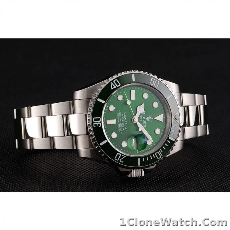 Rolex Submariner 41mm Green Dial 1454069 - detail