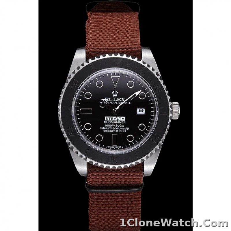 Rolex Submariner 41mm Black Dial 621992 - detail
