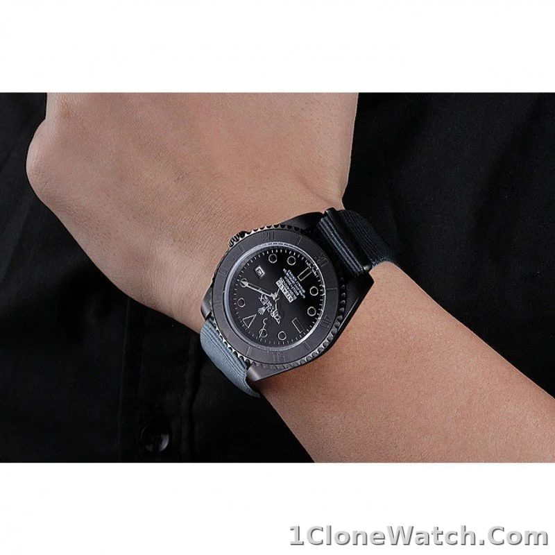 Rolex Submariner 39mm Black Dial 621996 - detail