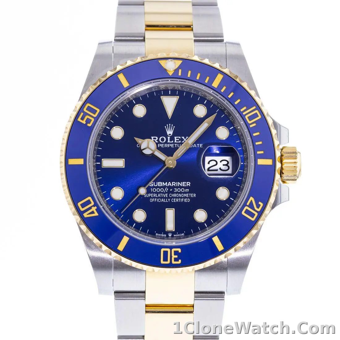 Rolex Submariner Date 126613LB - detail