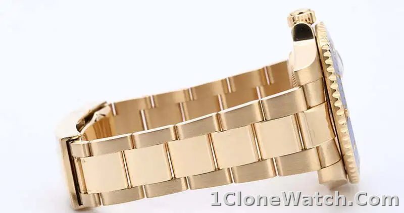 Rolex Submariner Date 126618LB - detail