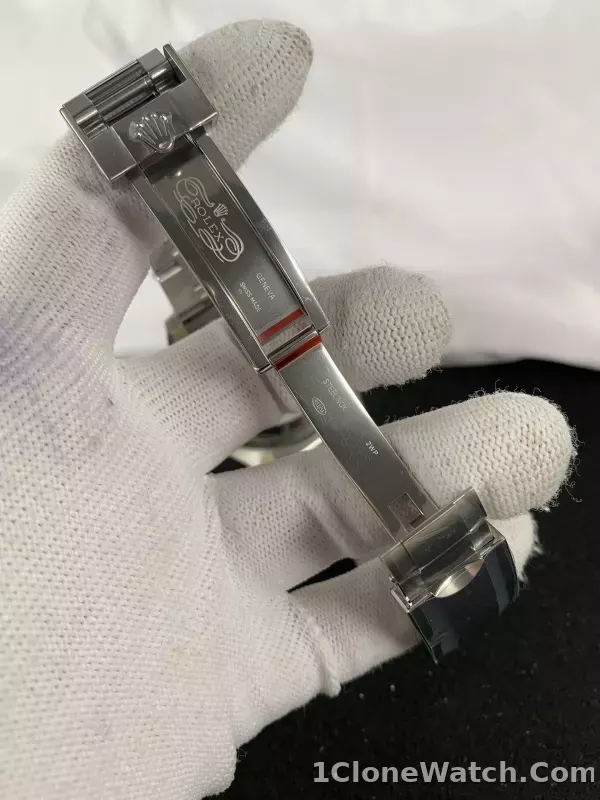 Rolex Yacht Master M126622-0001 - detail