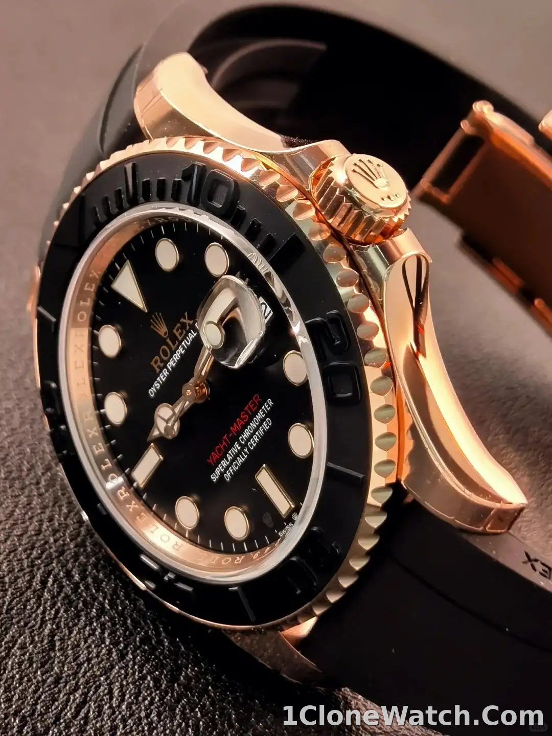Rolex Yacht-Master 40 Oyster 40 mm Everose gold 126655 - detail