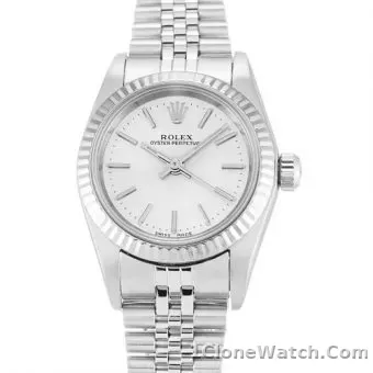 Rolex Lady Oyster Perpetual 177200 - detail