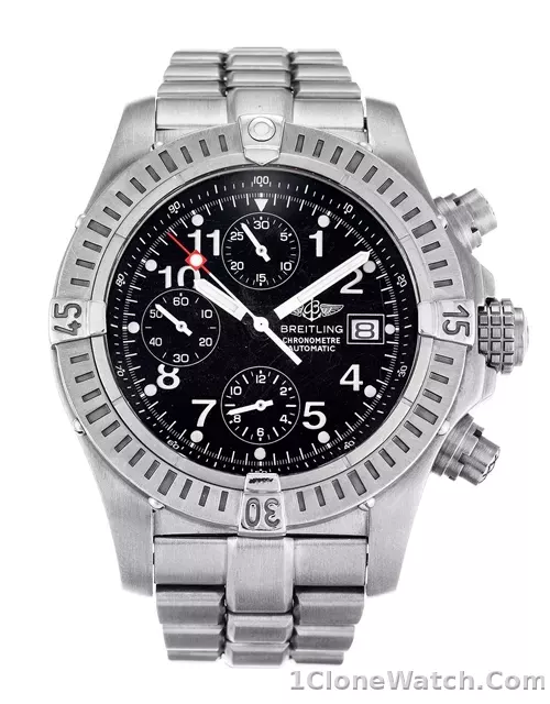 Breitling Chrono Avenger E13360