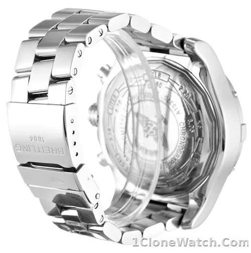 Breitling Super Avenger A13370 - detail