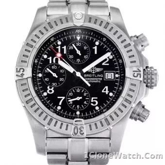 Breitling Super Avenger A13370 - detail