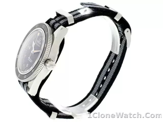 Omega Seamaster James Bond Spectre Limited Edition 007 - detail
