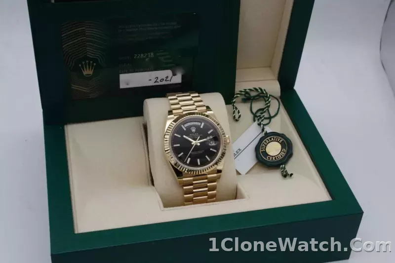 Superclone Rolex Day-Date 40 mm Black Dial 228238 - detail