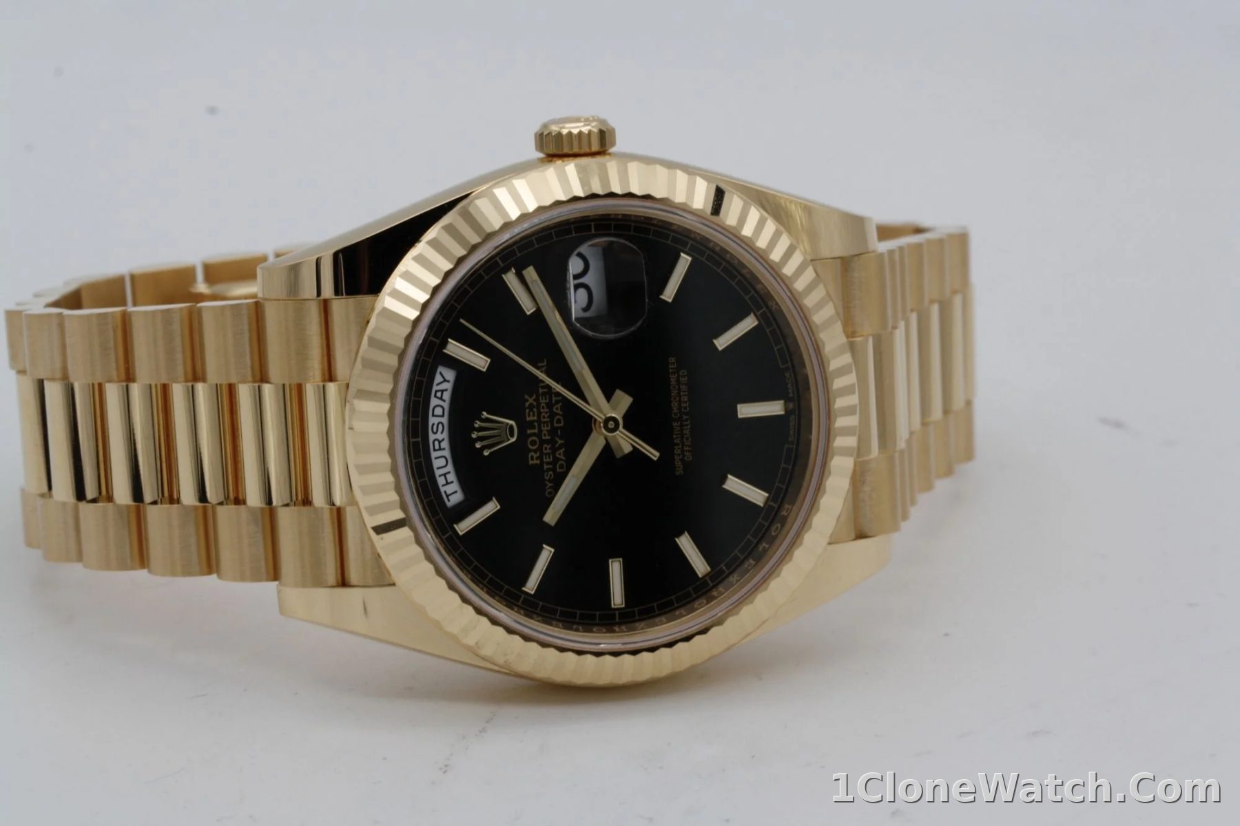 Superclone Rolex Day-Date 40 mm Black Dial 228238 - detail
