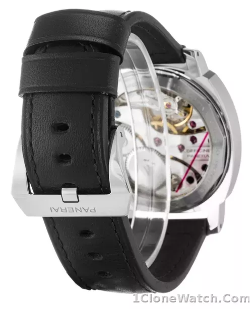 Panerai Luminor Base PAM00114 - detail