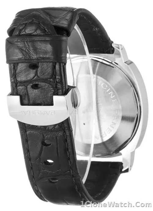 Panerai Luminor Marina PAM00104 - detail
