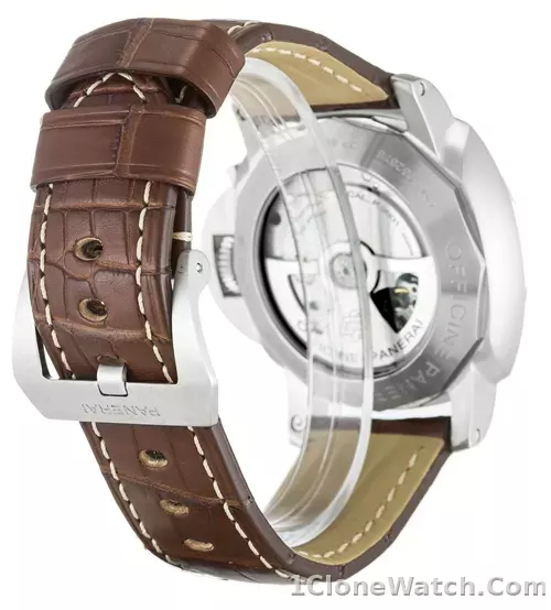 Panerai Manifattura Luminor PAM00320 - detail