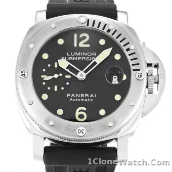 Panerai Manifattura Luminor PAM00320 - detail