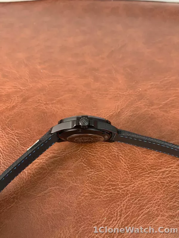 Tag Heuer Aquaracer Calibre 5 41mm WBD218C.FC6447 - detail