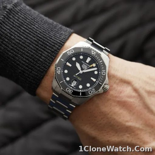 TAG Heuer Aquaracer Men Automatic Black Stainless Steel Watch WBP201A.BA0632 - detail
