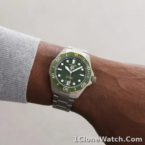 TAG Heuer Aquaracer Men Automatic Green Titanium Watch WBP208B.BF0631 - detail