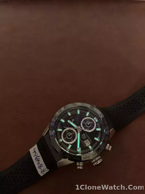 Tag Heuer Carrera Calibre Heuer 01 43mm CAR201Z.FT6046 - detail