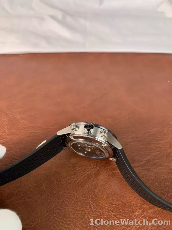 Tag Heuer Carrera Calibre Heuer 01 43mm CAR201Z.FT6046 - detail